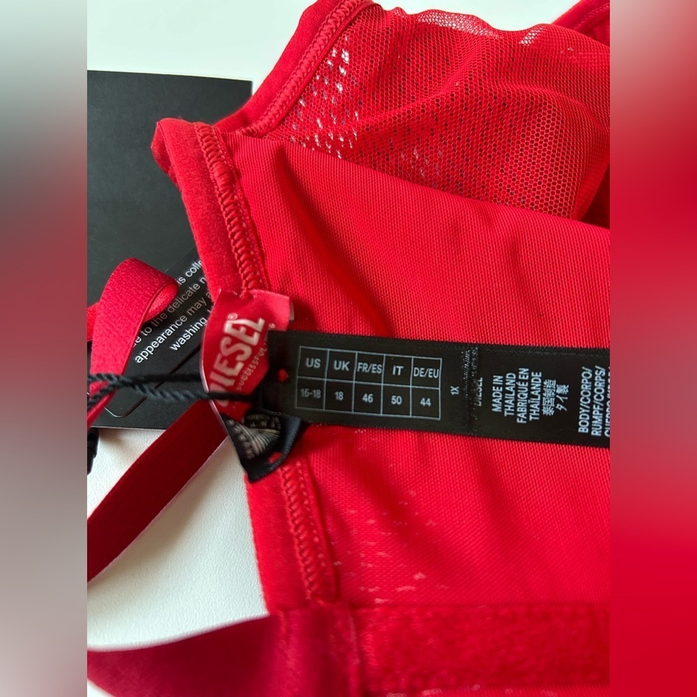 NWT SAVAGE X FENTY/DIESEL FISHNET BUSTIER RED. US 16-18. - Picture 9 of 11